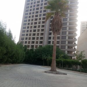 خدمت کیشوندان عزیز.جابجای.اثاث خونه.تخلیه و بارگیری.نظافت.بسته بندی.و...تماس.09302644675